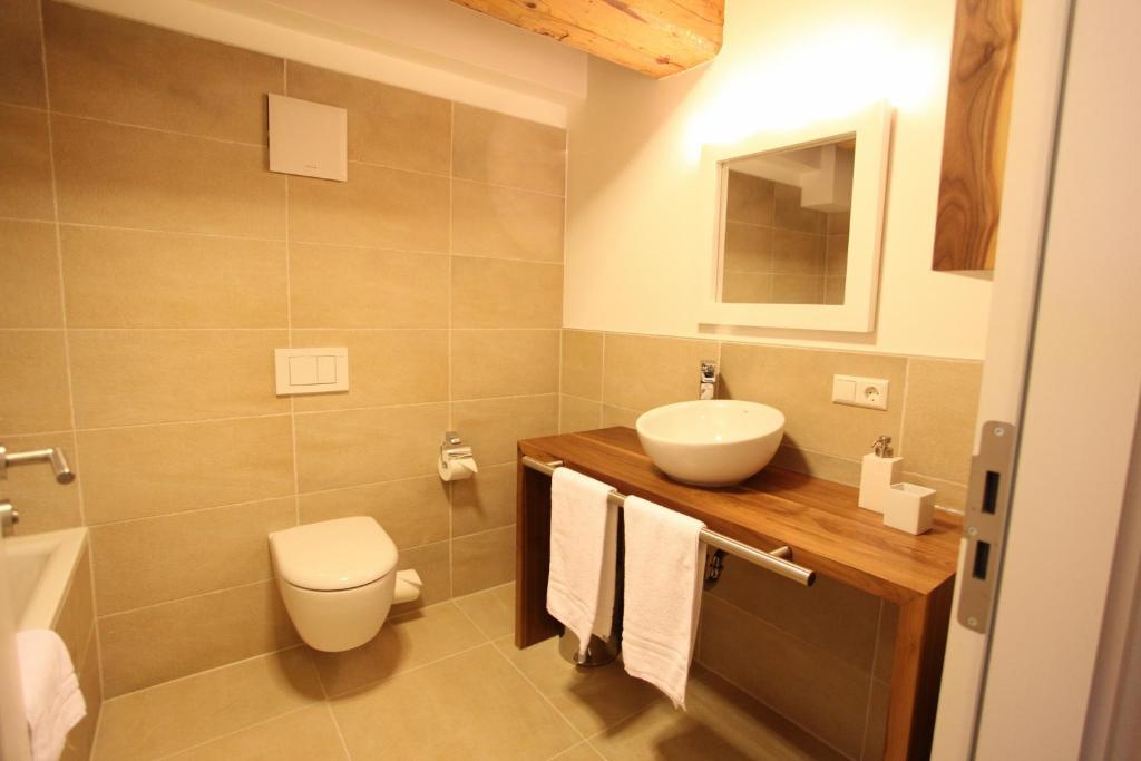 Hotel Rainhof Scheune & Naturpark Restaurant 키르히자르텐 외부 사진