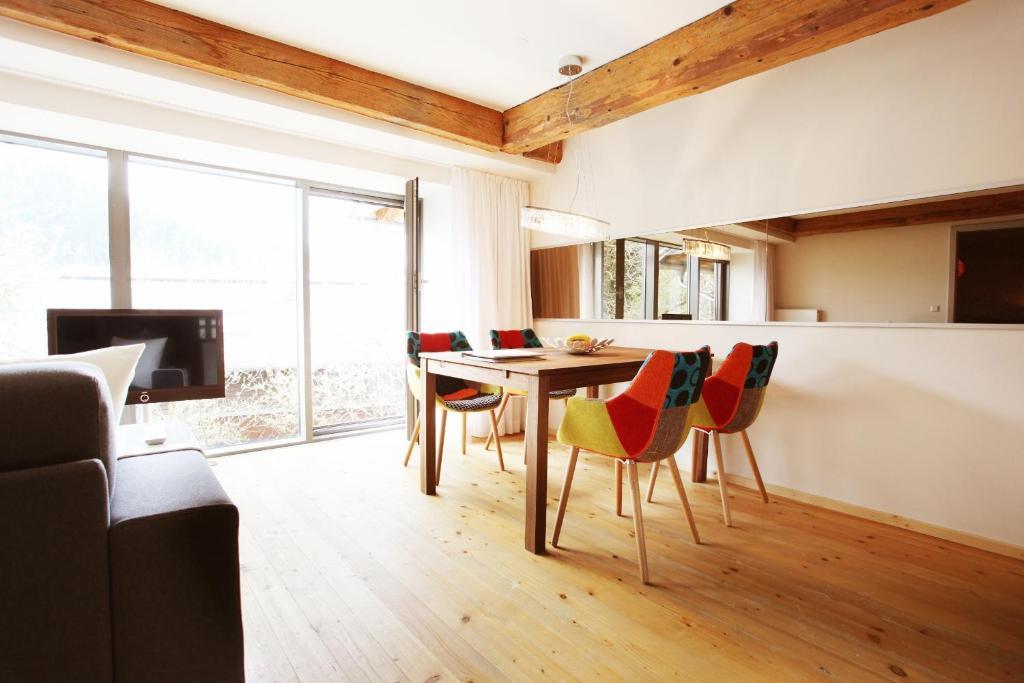 Hotel Rainhof Scheune & Naturpark Restaurant 키르히자르텐 객실 사진