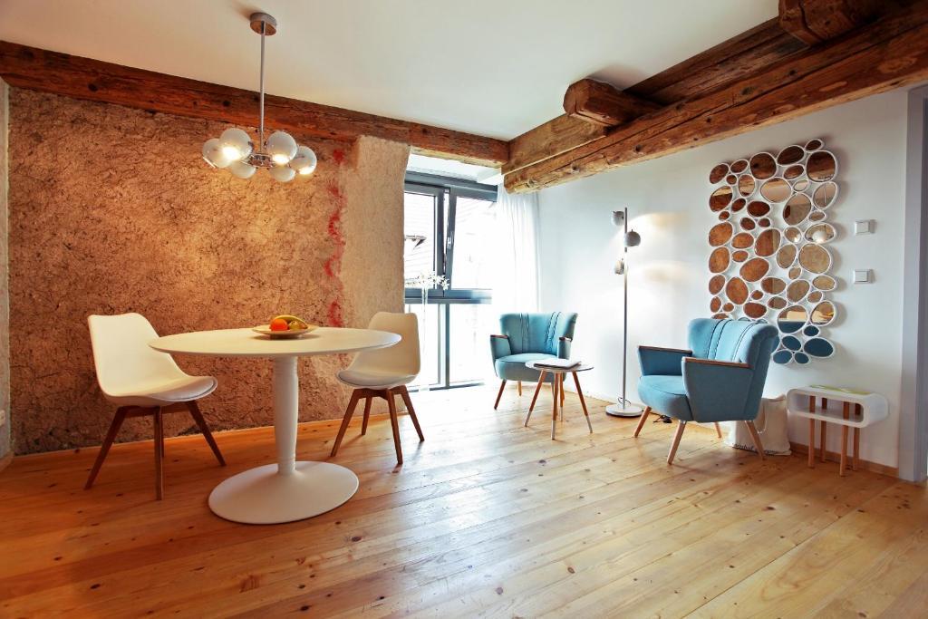 Hotel Rainhof Scheune & Naturpark Restaurant 키르히자르텐 객실 사진